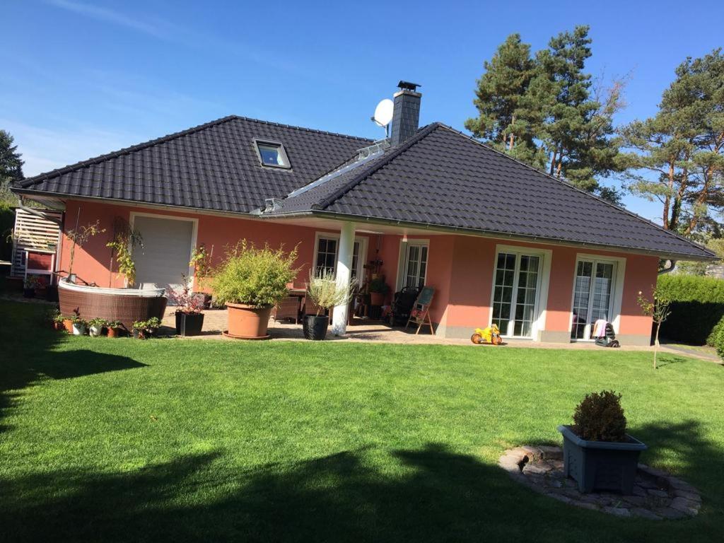 Seeliebe Mit Sauna Und Nur 50 Mtr. Bis Zum Strand Senftenberg Exterior photo